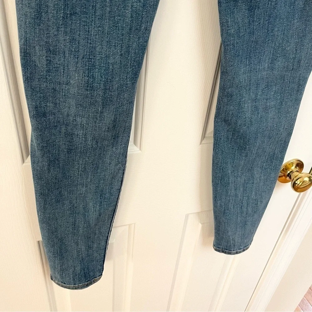 DL1961 Emma Low Rise Instasculpt Jeans. 28